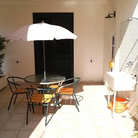 Ferienwohnung Dimora Liccisa Torre Lapillo Zimmer foto