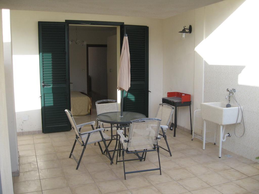 Ferienwohnung Dimora Liccisa Torre Lapillo Zimmer foto